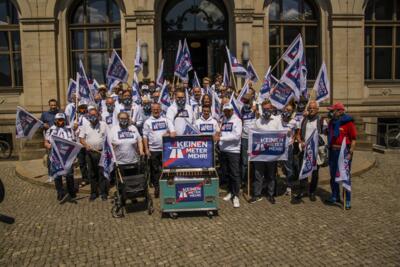 keinenmetermehr_web-0456-min.jpg Miniaturansicht