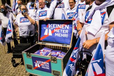 keinenmetermehr_web-0513-min.jpg Miniaturansicht